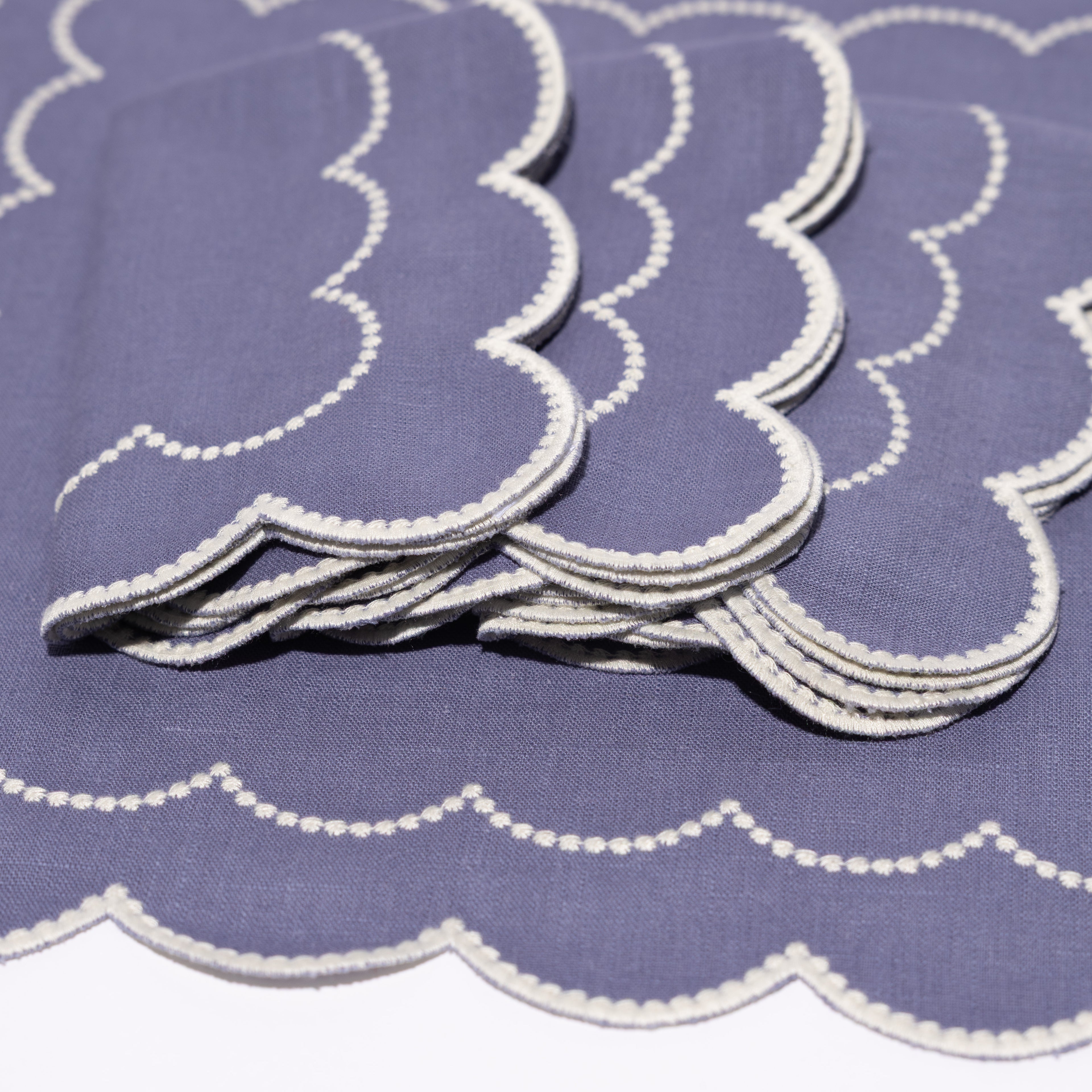 Daisy Purple Blue with White Napkins (set of 4)