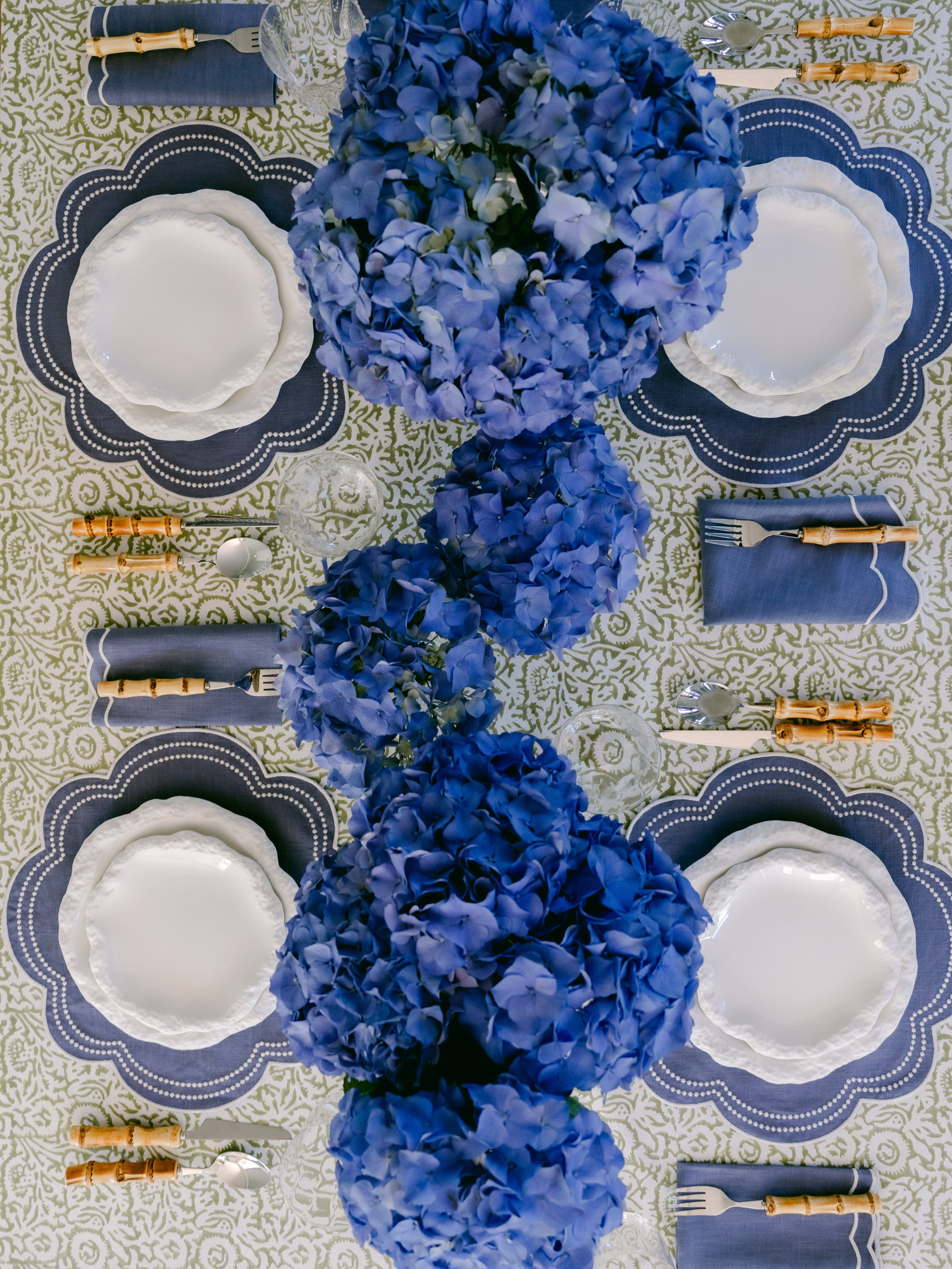 Daisy Purple Blue with White Placemat (set of 4)