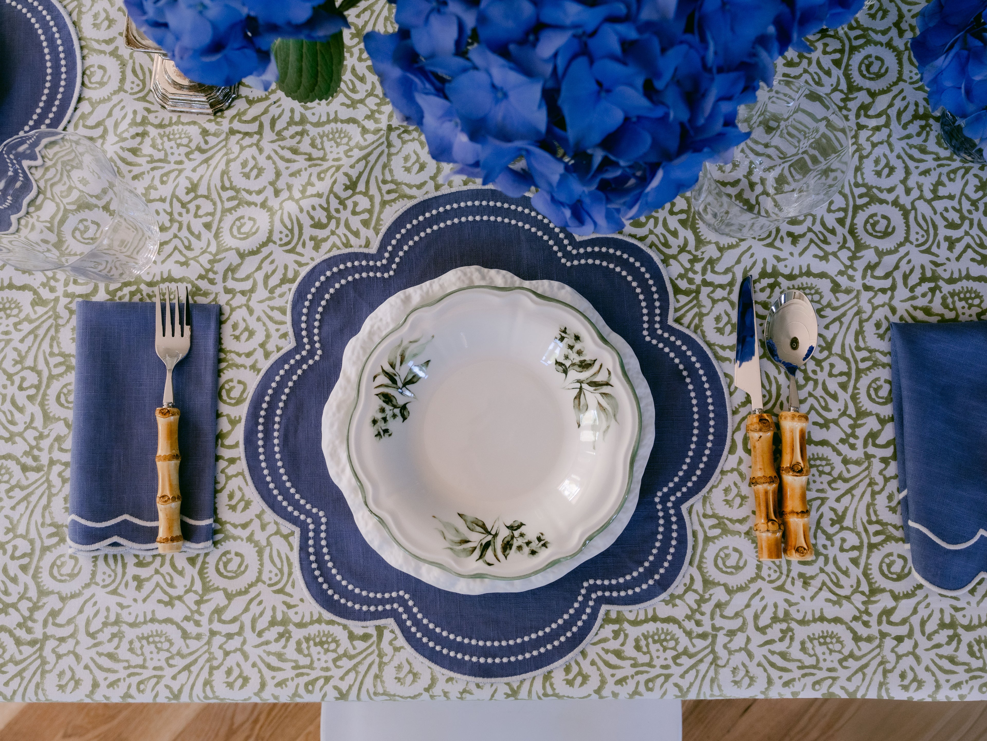Daisy Purple Blue with White Placemat (set of 4)