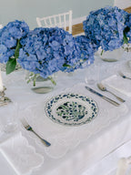 Classic Bow White with White Napkins (set of 4)