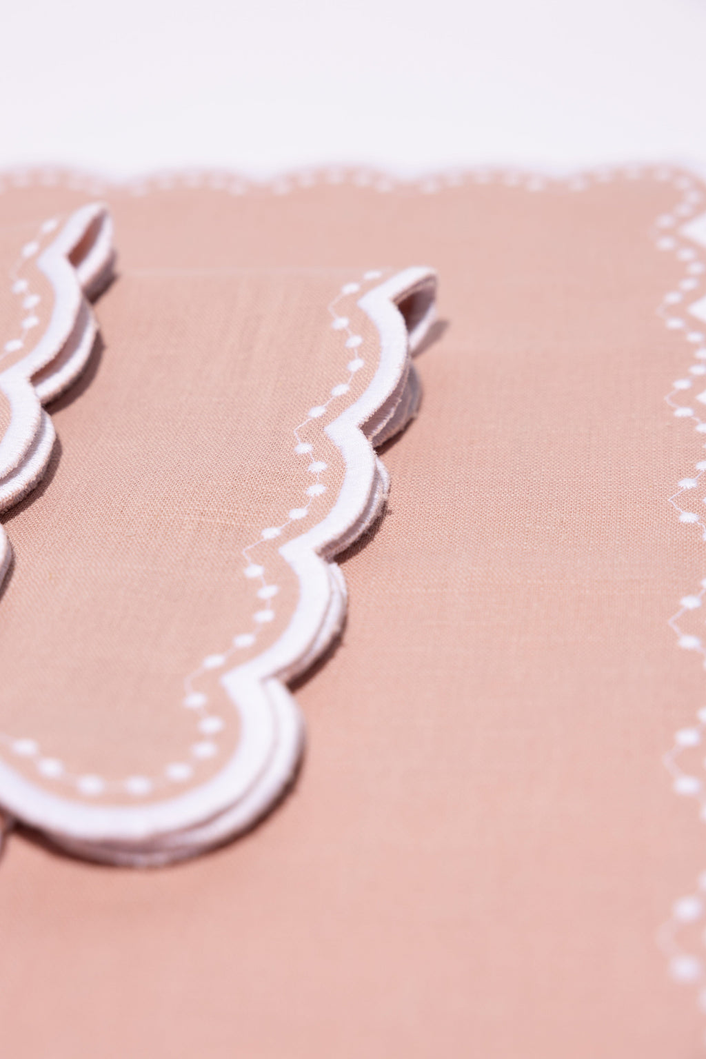 Henriette - Luxury Linens Napkins Bluebell Dusty Pink Napkins (set of 4)