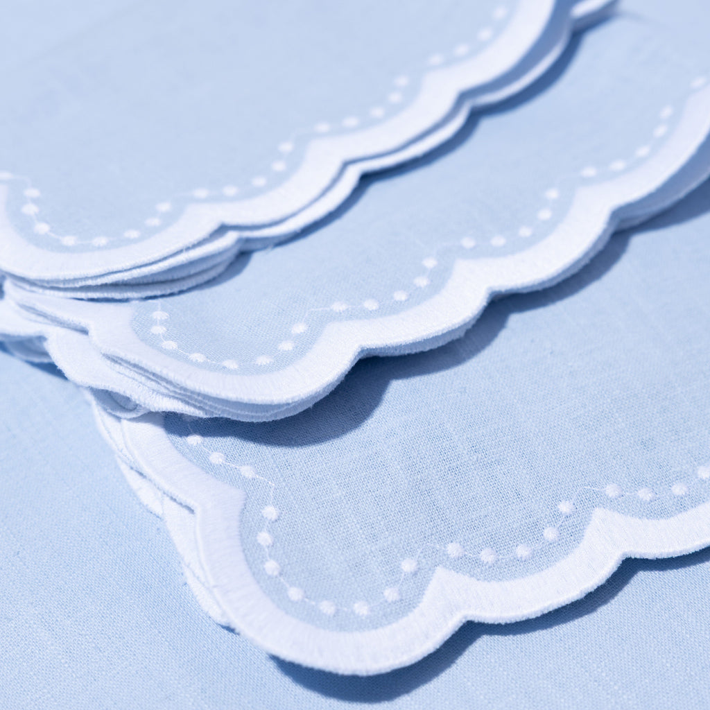 Henriette - Luxury Linens Napkins Bluebell Pale Blue with White Napkins (set of 4)