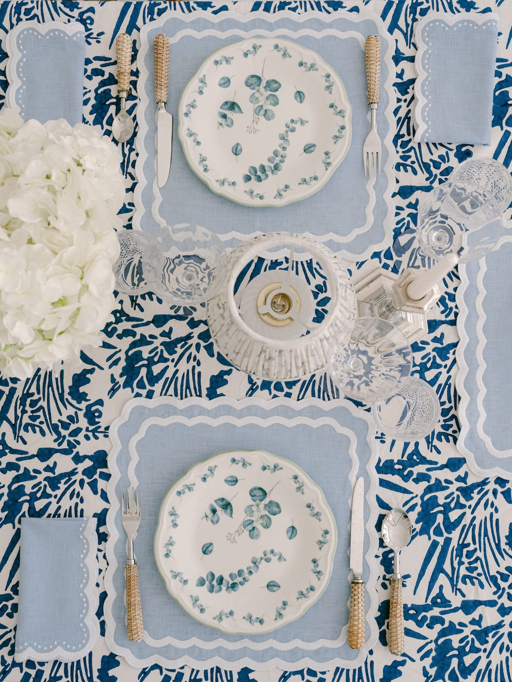 Henriette - Luxury Linens Napkins Bluebell Pale Blue with White Napkins (set of 4)
