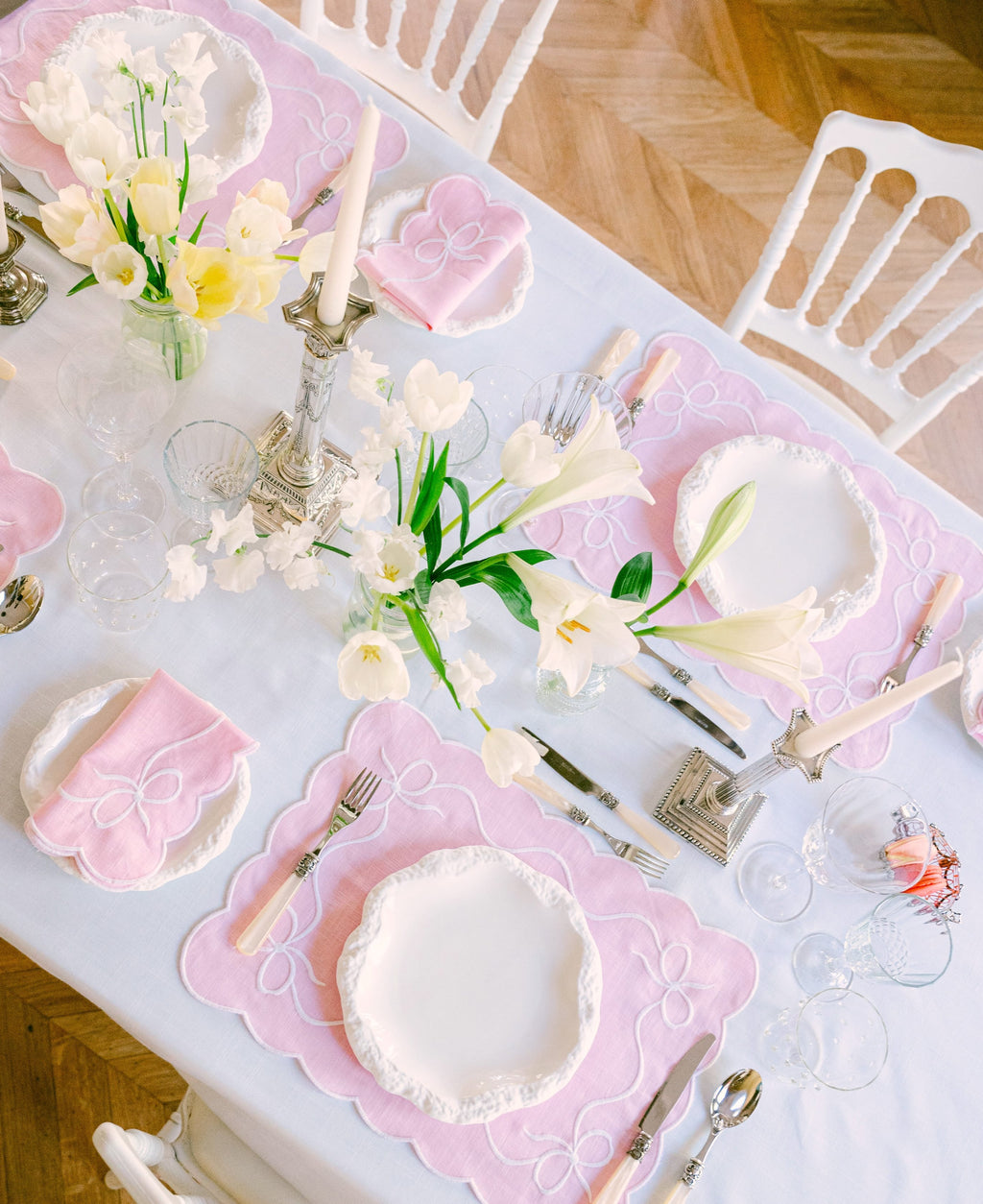 Henriette - Luxury Linens Napkins Classic Bow Baby Pink with White Napkins (set of 4)