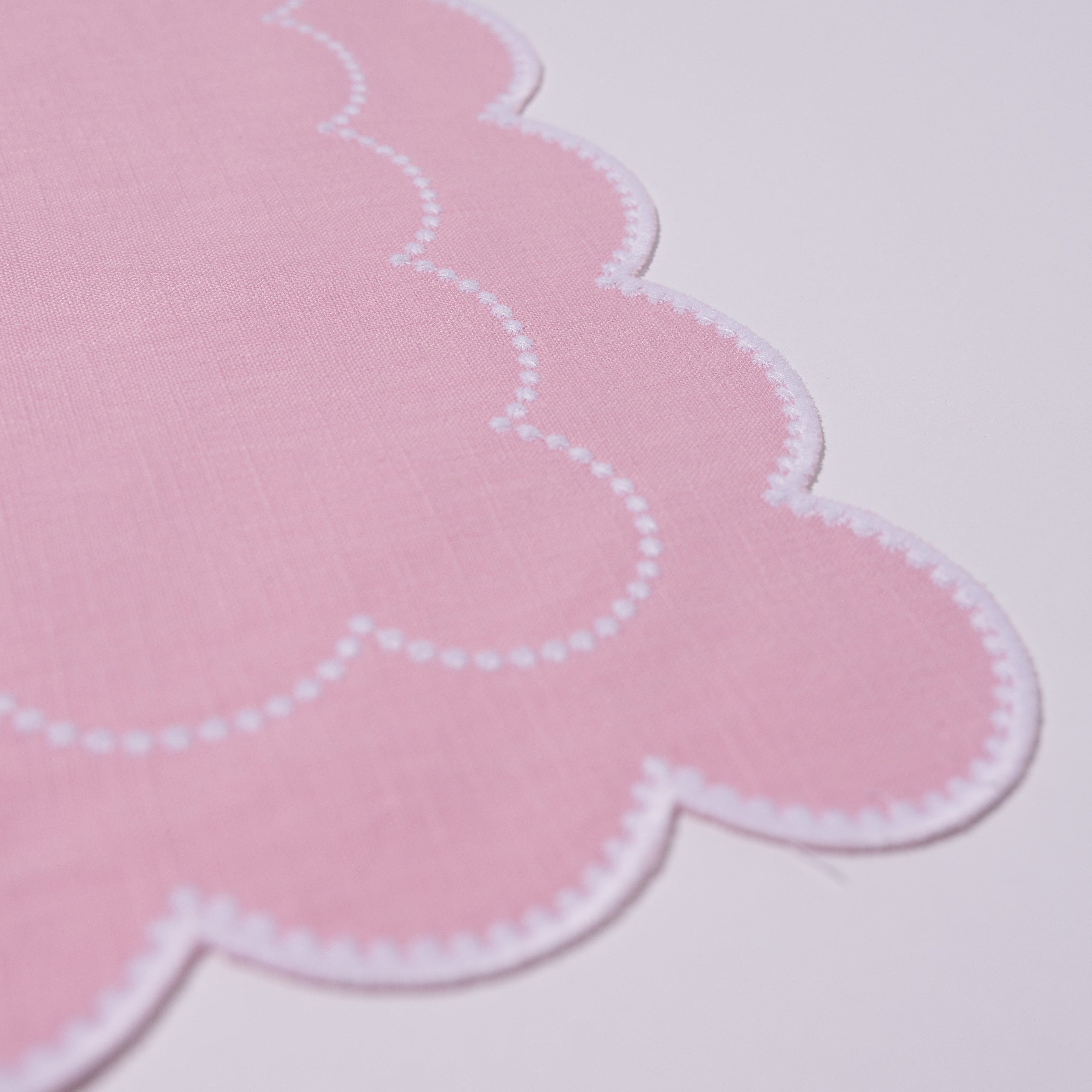 Henriette - Luxury Linens Napkins Daisy Napkins in Baby Pink (set of 4)