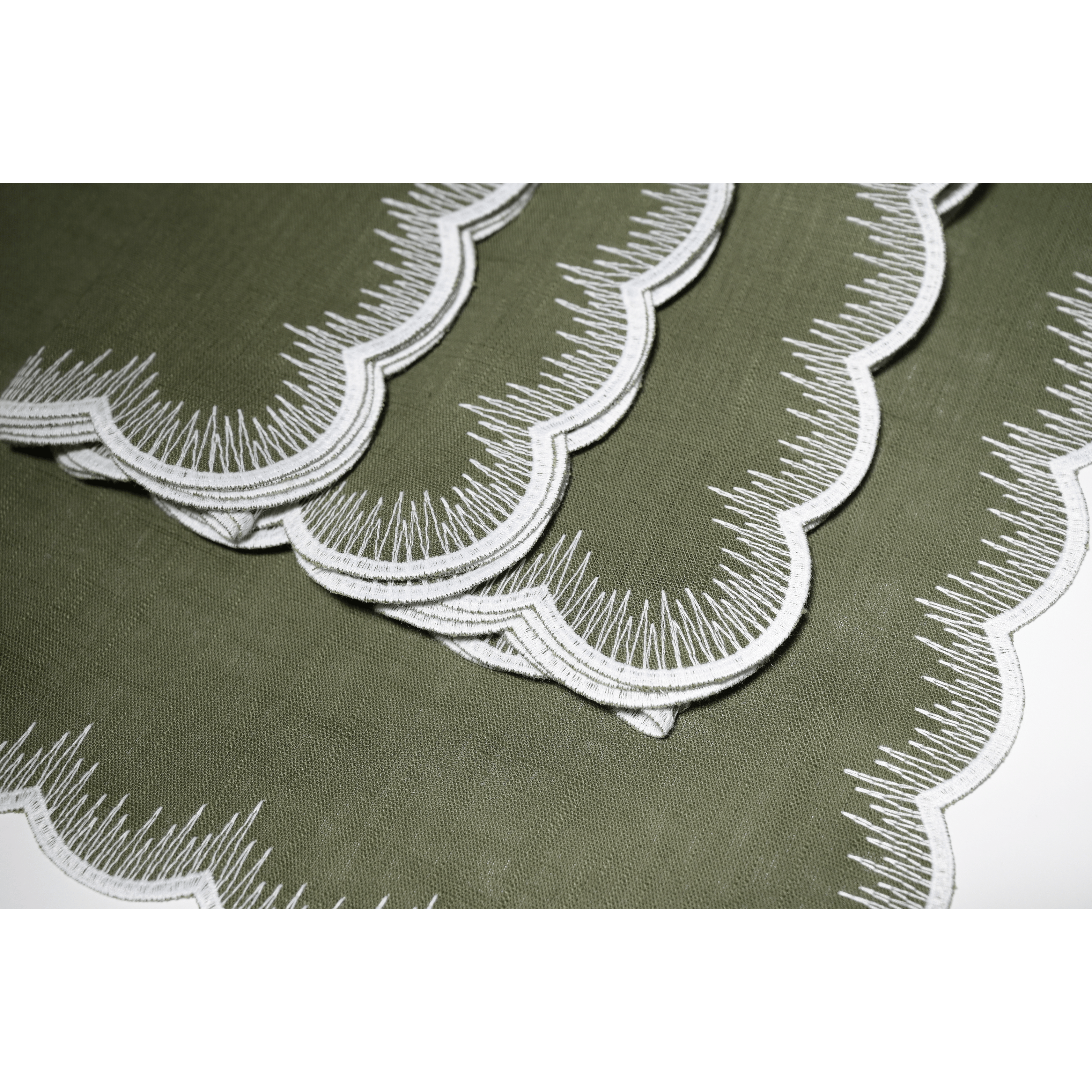 Henriette - Luxury Linens Napkins Flamestitch Army Green with White Napkins (set of 4)