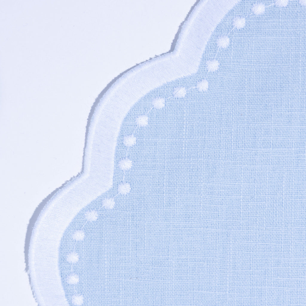 Henriette - Luxury Linens Placemats Bluebell Oval Pale Blue Placemats (set of 4)