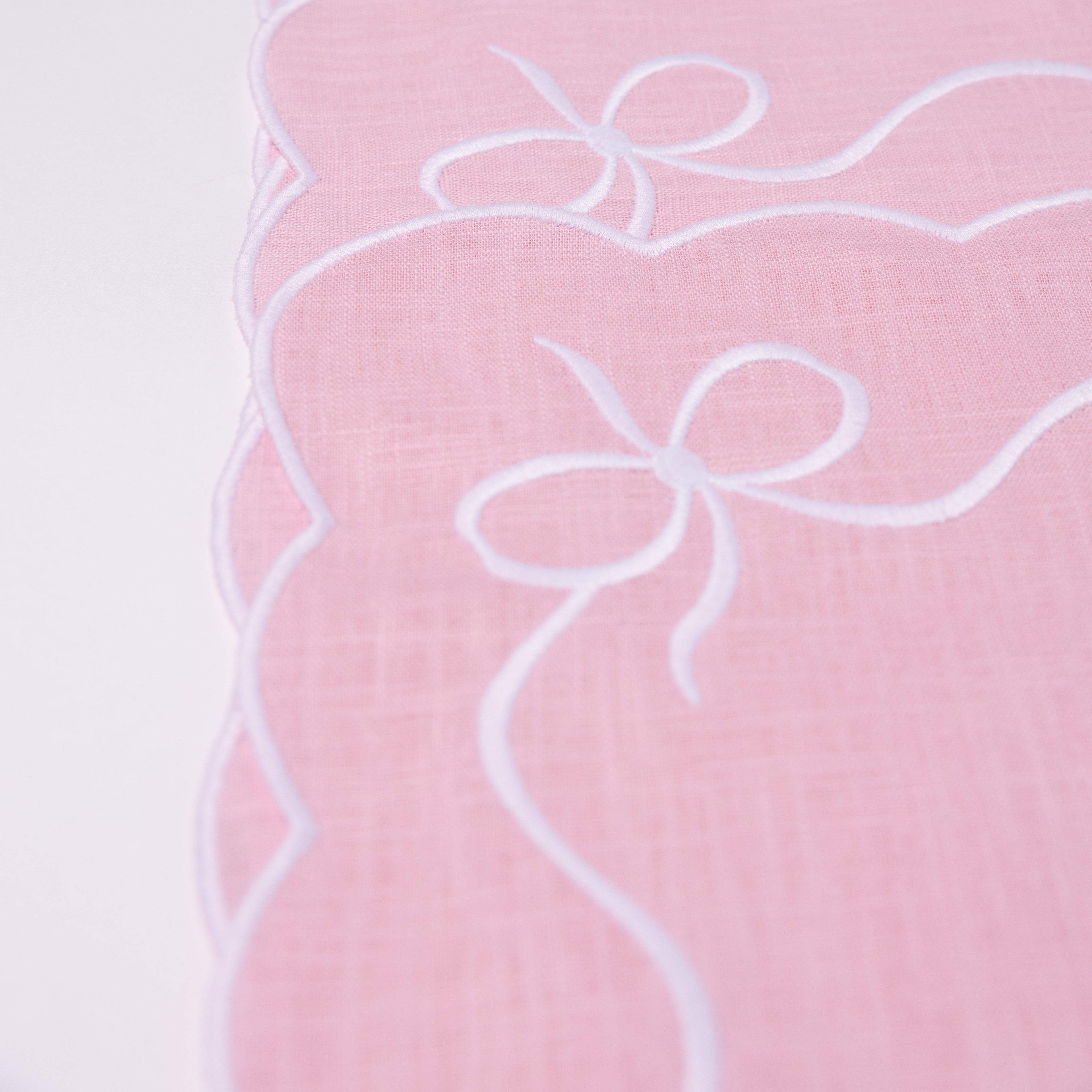 Henriette - Luxury Linens Placemats Bow Classic Placemat Baby Pink White (set of 4)