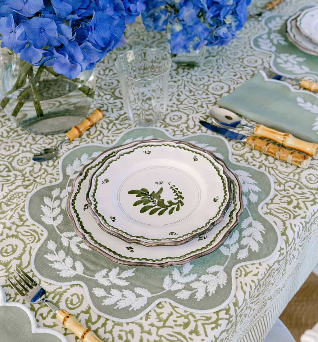 Henriette - Luxury Linens Placemats Floral Round Dusty Green with White Placemats (set of 4)