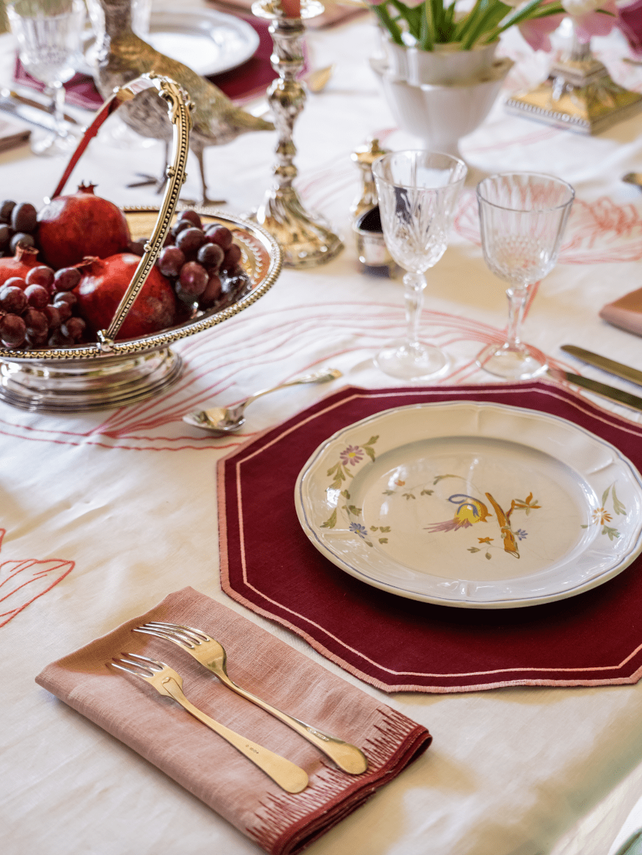 Henriette - Luxury Linens Placemats Octagon Placemat Burgundy