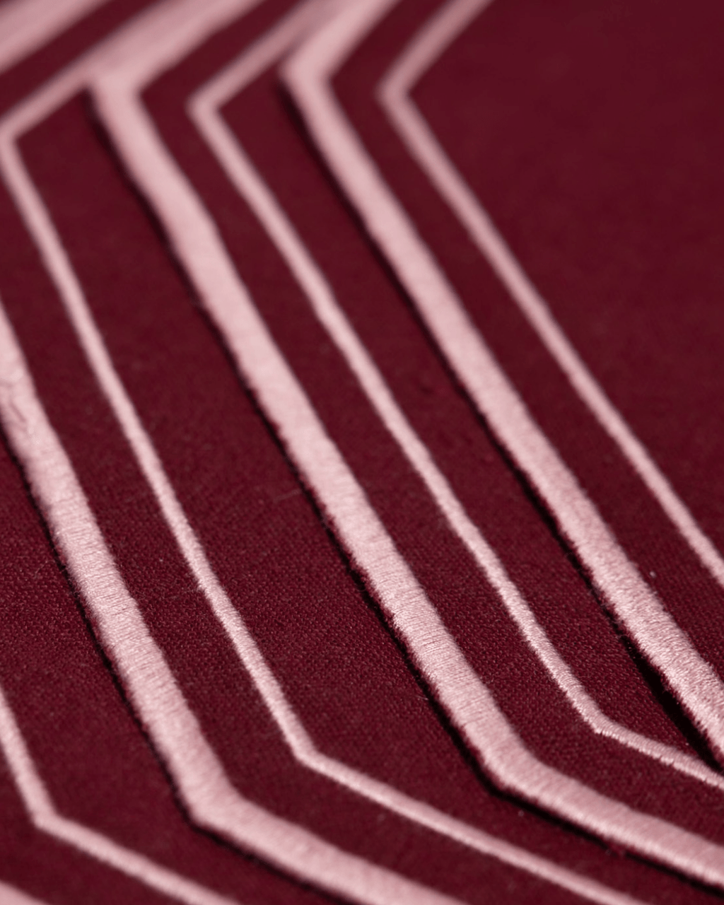 Henriette - Luxury Linens Placemats Octagon Placemat Burgundy (set of 4)