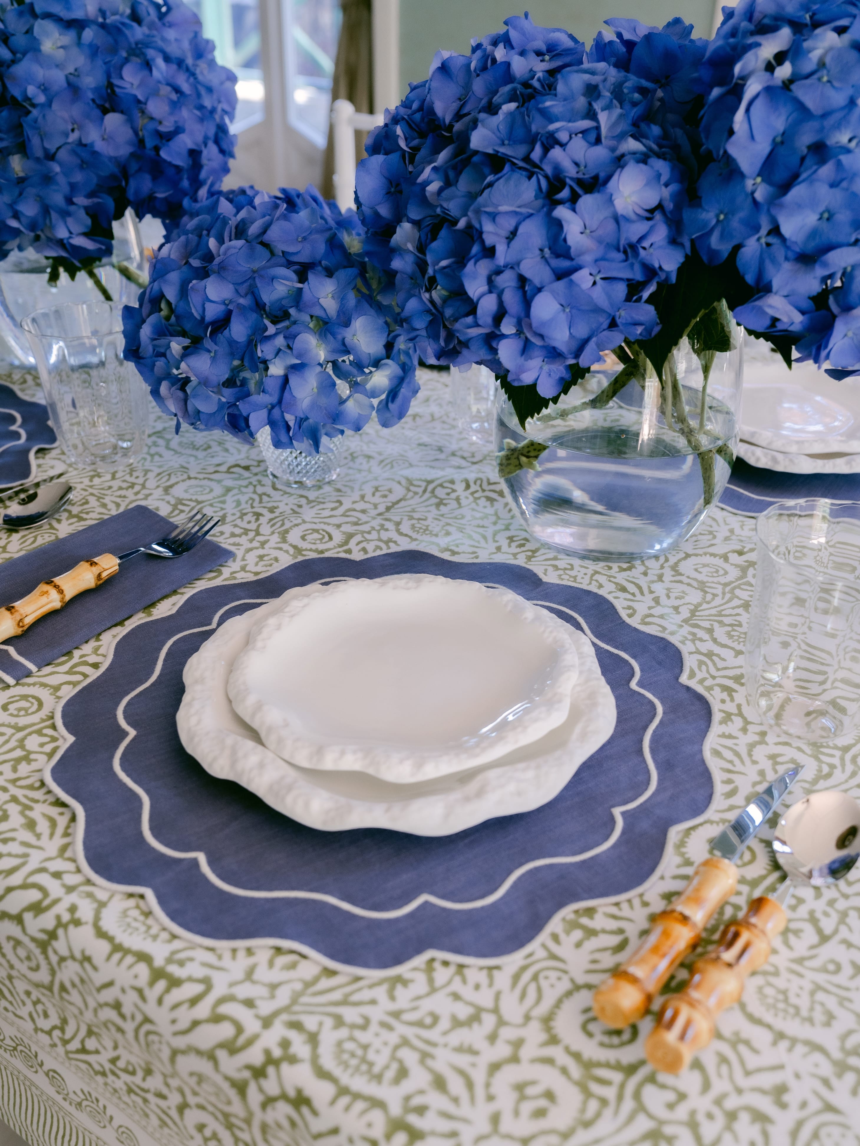 Henriette - Luxury Linens Placemats Seafolly Placemat in Purple Blue (set of 4)