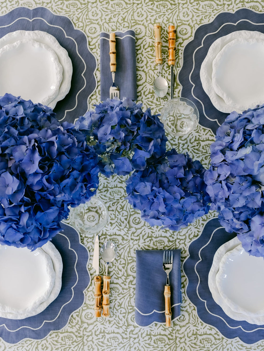 Henriette - Luxury Linens Placemats Seafolly Placemat in Purple Blue (set of 4)