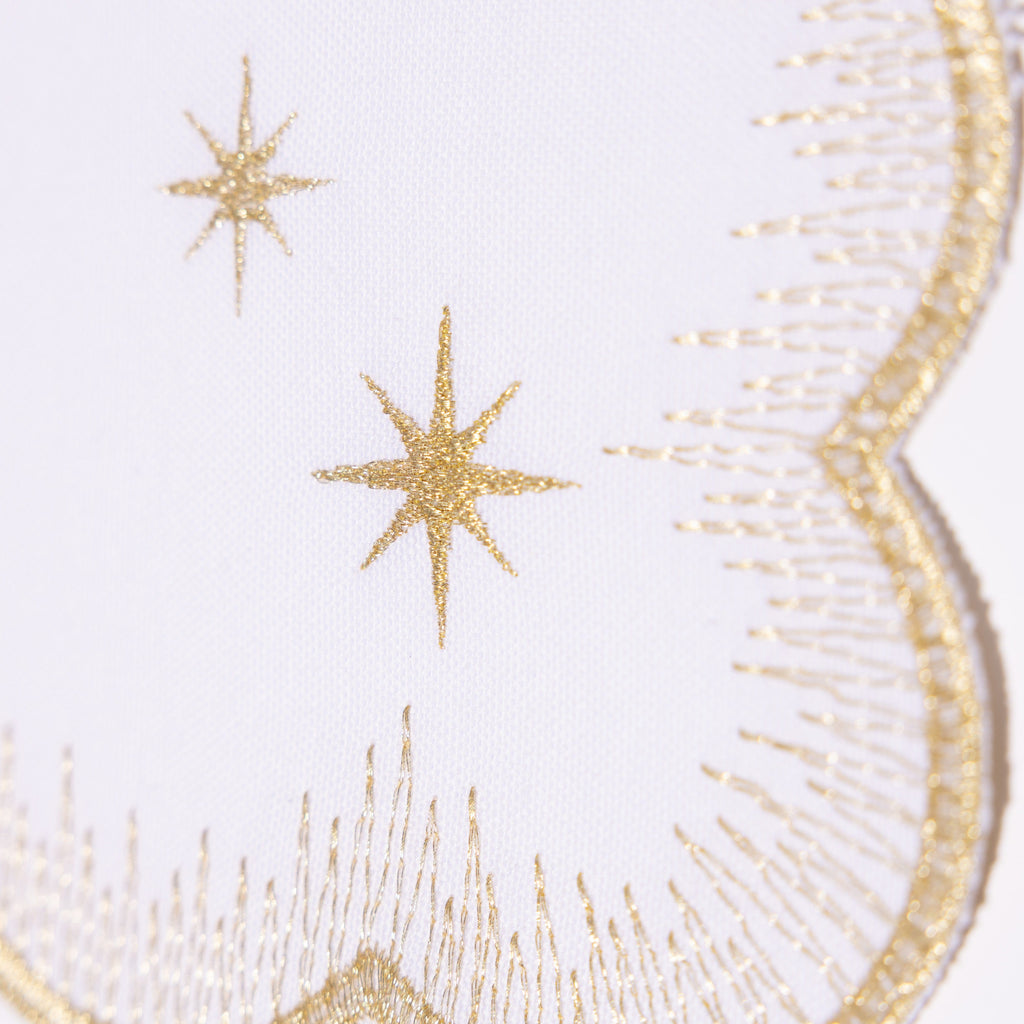 Henriette - Luxury Linens Placemats Starlight White with Metallic Gold Placemats (set of 4)