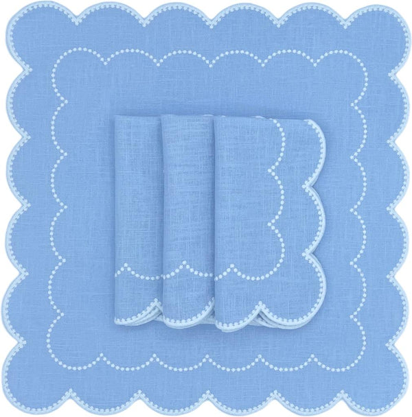 HMA DÉCOR Light Blue Daisy Napkins (set of 4)